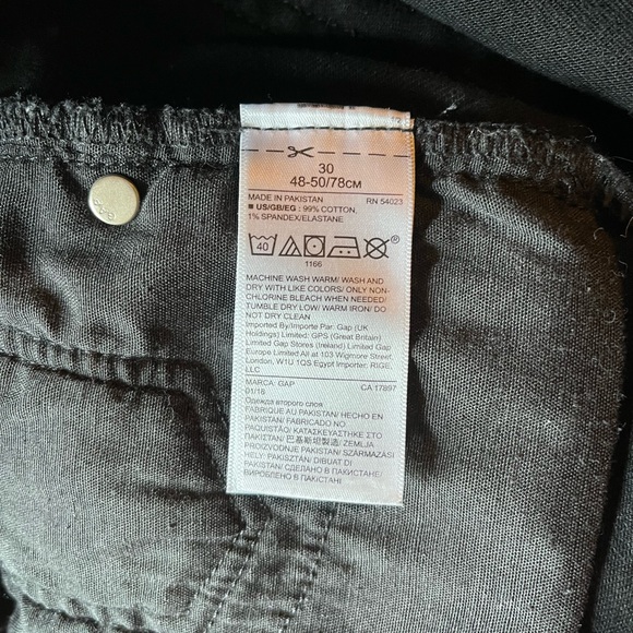 Gap Black Denim 3” Distressed Cut Off Shorts Women’s 30 - Picture 4 of 6